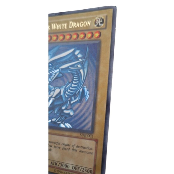 Blue-Eyes White Dragon SDK-001 1st Edition Ultra Rare Yu-Gi-Oh! Starter Deck Kai - Picture 3 of 9